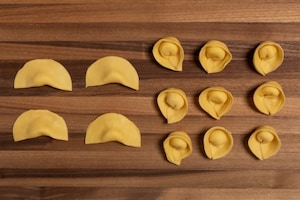 Preparazione Cappellacci di patate e funghi - Fase 5