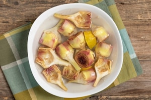 Preparazione Carciofi gratinati senza glutine  - Fase 1