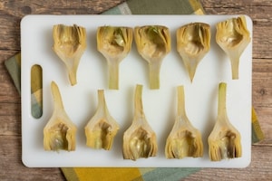 Preparazione Carciofi gratinati senza glutine  - Fase 1