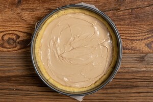 Preparazione  Crostata frolla con crema bianca alle nocciole - Fase 2
