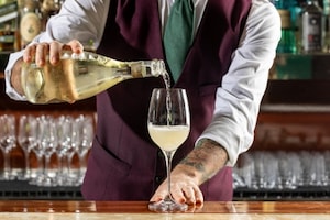 Preparazione Hugo cocktail - Fase 2