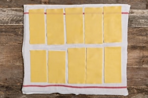 Preparazione Lasagne senza glutine alla mortadella e provolone piccante  - Fase 1