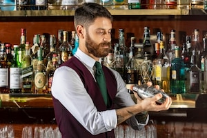 Preparazione Long Island cocktail - Fase 4