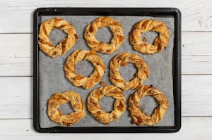 Preparazione Mini angeliche salate di sfoglia  - Fase 5