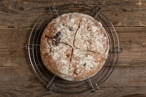 Preparazione Pane rustico senza glutine con arancia candita e cioccolato - Fase 4