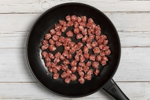 Preparazione Risotto zafferano, salsiccia e raspadüra - Fase 1