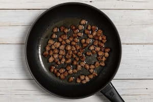 Preparazione Risotto zafferano, salsiccia e raspadüra - Fase 1