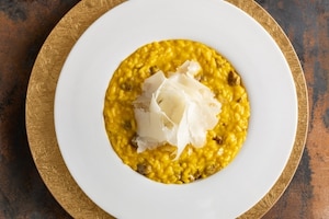 Preparazione Risotto zafferano, salsiccia e raspadüra - Fase 4