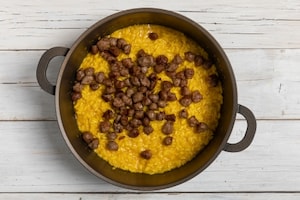 Preparazione Risotto zafferano, salsiccia e raspadüra - Fase 3