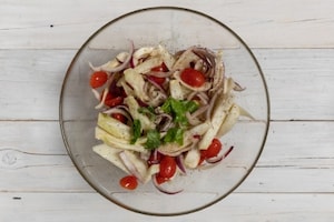 Preparazione Finocchi gratinati al forno con cipolle e olive - Fase 2