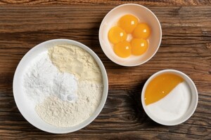 Preparazione Castagnole con la ricotta - Fase 1