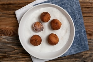 Preparazione Castagnole con la ricotta - Fase 2