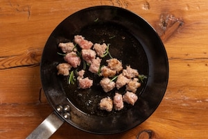 Preparazione Gnocchi di polenta con salsiccia - Fase 2