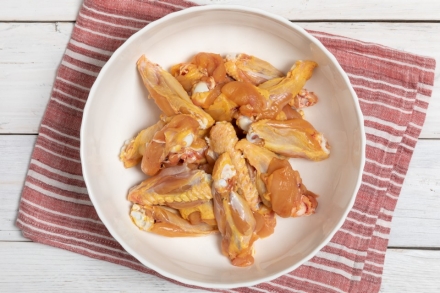 Preparazione Alette di pollo fritte - Fase 1 Preparazione Alette di pollo fritte - Fase 1