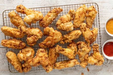 Preparazione Alette di pollo fritte - Fase 4 Preparazione Alette di pollo fritte - Fase 4