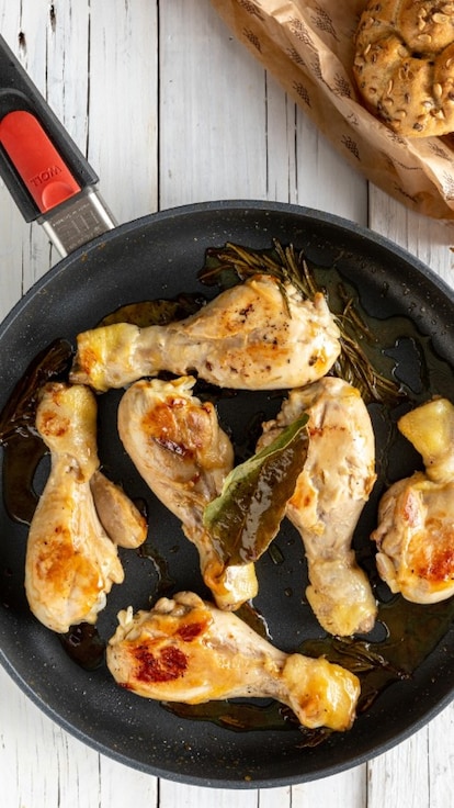 Cosce di pollo in padella