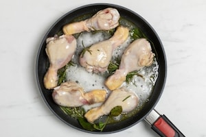 Preparazione Cosce di pollo in padella - Fase 2