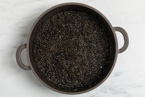 Preparazione Fregula al nero di seppia con seppia e burrata - Fase 2