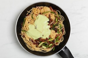 Preparazione Pasta asparagi e pancetta - Fase 4