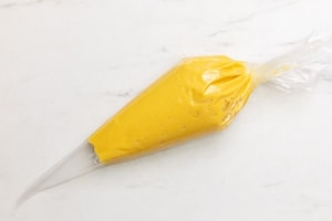 Preparazione Bignè alla crema Chantilly - Fase 3