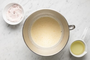 Preparazione Ciambella alle fragole - Fase 1