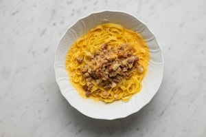 Preparazione Fettuccine alla papalina - Fase 2