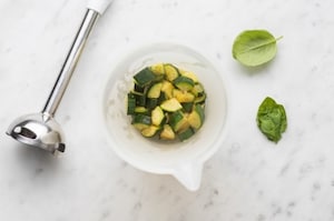 Preparazione Pasta salmone e zucchine - Fase 2