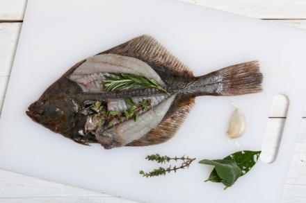 Preparazione Pesce passera al forno - Fase 2 Preparazione Pesce passera al forno - Fase 2