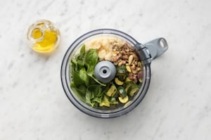 Preparazione Pesto di zucchine - Fase 1