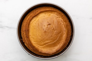 Preparazione Sponge cake con fragole fresche e panna - Fase 3