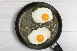 Preparazione Uova e asparagi - Fase 2