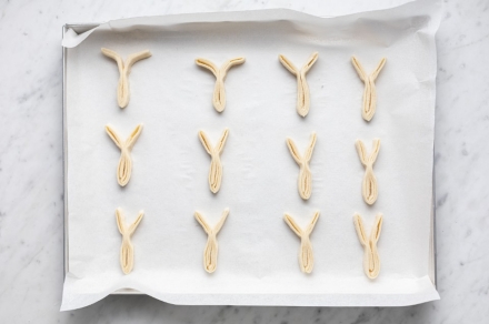 Preparazione Ventagli di pasta sfoglia - Fase 4 Preparazione Ventagli di pasta sfoglia - Fase 4