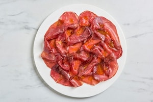 Preparazione Bresaola con rucola e grana - Fase 2