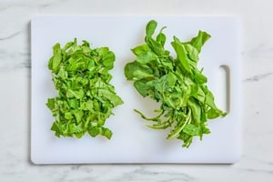 Preparazione Bresaola con rucola e grana - Fase 2