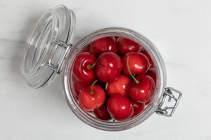 Preparazione Ciliegie sotto grappa - Fase 2