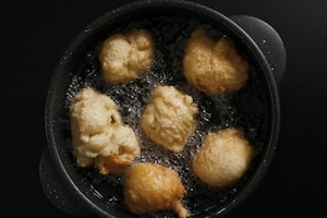 Preparazione Frittelle di fiori di zucca - Fase 5