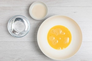 Preparazione Frittelle di fiori di zucca - Fase 2