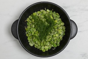 Preparazione Pasta con le fave alla siciliana - Fase 2