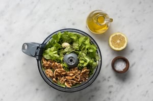 Preparazione Pesto di lattuga - Fase 2
