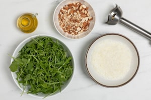 Preparazione Pesto di mandorle e rucola - Fase 2