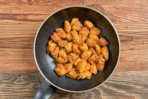 Preparazione Pollo al curry facile - Fase 2