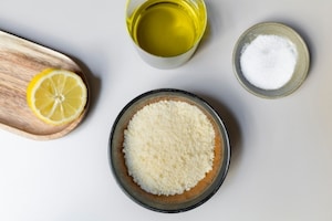 Preparazione Puntarelle piccanti con olive, capperi e salsa al parmigiano - Fase 3