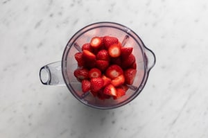 Preparazione Torta fredda alle fragole - Fase 2