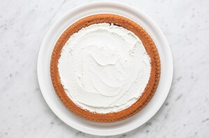 Preparazione Crostata morbida salata con crudo e mozzarelline - Fase 1