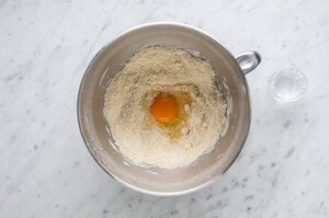 Preparazione Crostata salata con mousse di ricotta - Fase 1