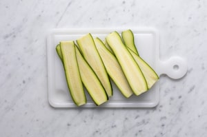 Preparazione Involtini di zucchine al forno - Fase 1