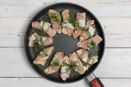 Preparazione Pesce spada in padella - Fase 3 Preparazione Pesce spada in padella - Fase 3