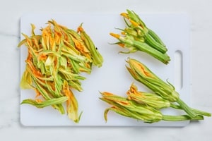 Preparazione Risotto ai fiori di zucca - Fase 2