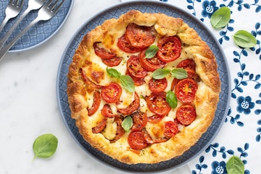 Torta caprese salata