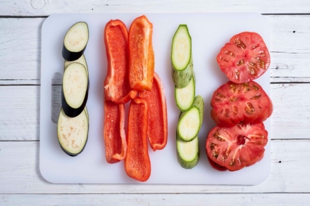 Preparazione Verdure gratinate al forno - Fase 1 Preparazione Verdure gratinate al forno - Fase 1